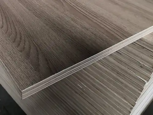 How Does Professional-Grade Melamine Plywood Differ?